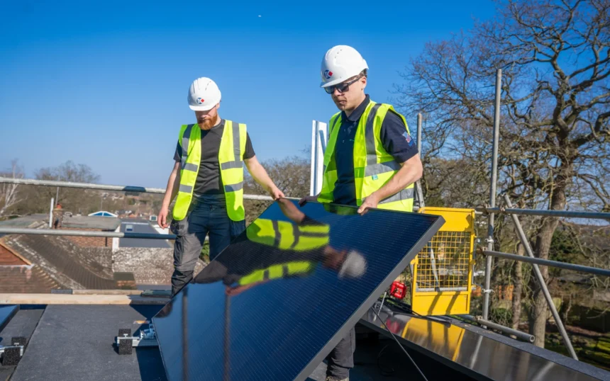Solar-Panels-Cut-Your-Bills-Liverpool